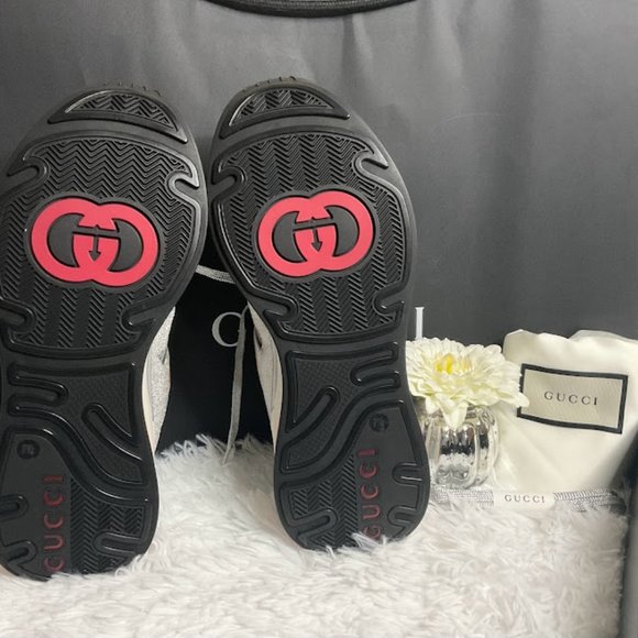 GUCCI ULTRA PACE LOW TOP SNEAKERS - Authentic - Picture 9 of 14